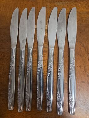 Imperial Rosemere IIC Butter Dinner Knives Stainless Steel Vintage Lot/ 7